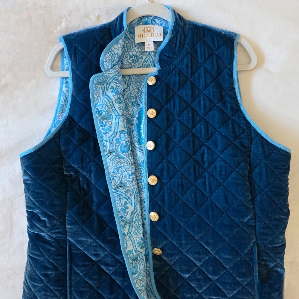 Nicoblu blue velvet vest - Picture 2 of 6